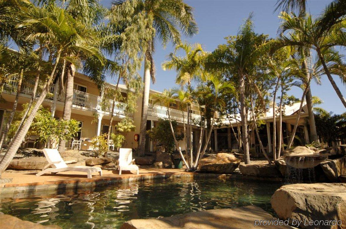 Colonial Palms Motor Inn Еърли Бийч Екстериор снимка